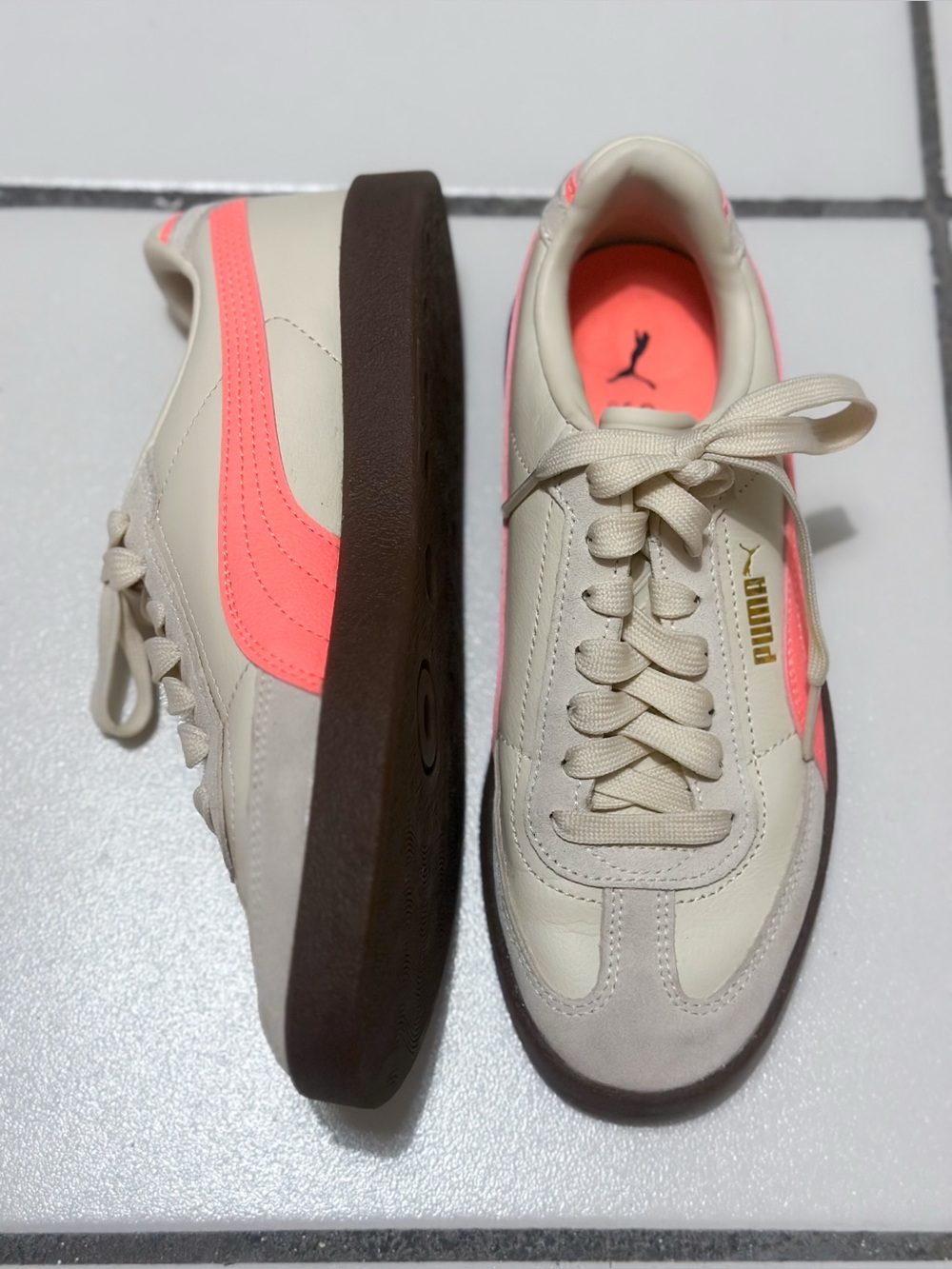 Puma Club 2 Era in “Alpine Snow-Fluro Peach”